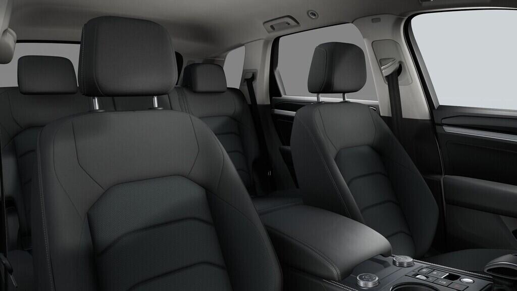 O121O07919_15.webp_Touareg Friends 3.0 TDI 4MOT 210 kW Tiptronic 8st. automat