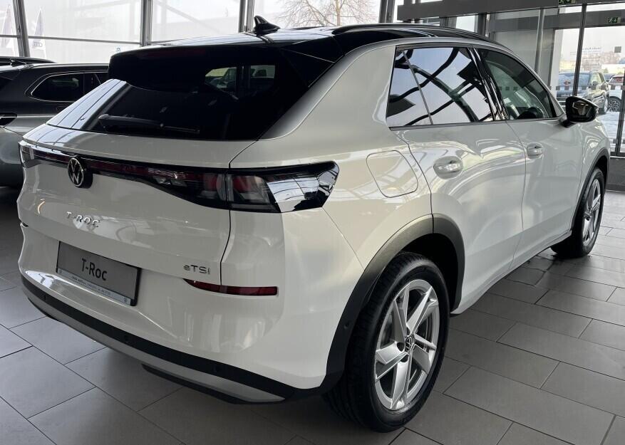 O121O07928_16.webp_T-Roc Life 1,5 eTSI 110 kW 7DSG
