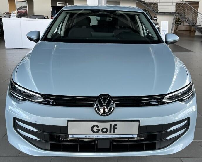 O121O07934_19.webp_Golf People 1,5 eTSI 110 kW 7 DSG mHEV