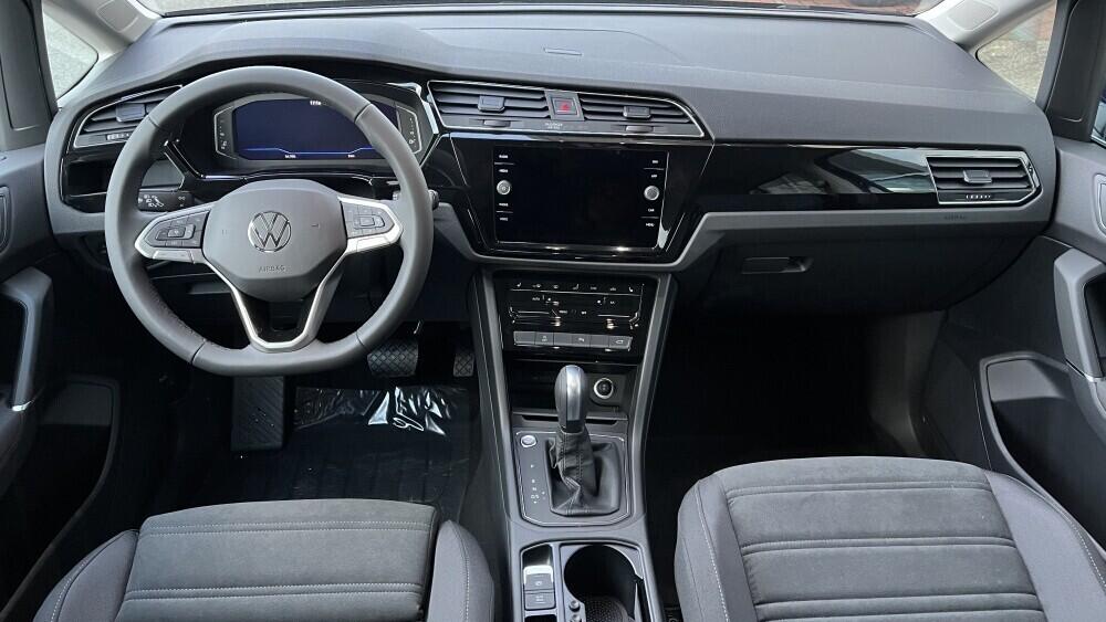 O121O07947_21.webp_Touran People EVO 2,0 TDI 110 kW 7 DSG