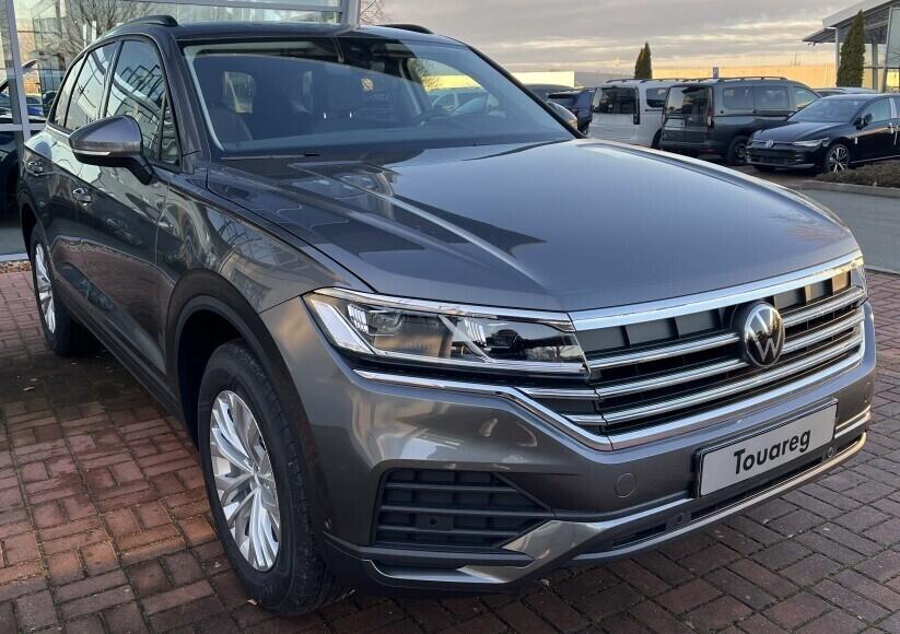 O121O07953_18.webp_Touareg Friends 3.0 TDI 4MOT 210 kW Tiptronic 8st. automat