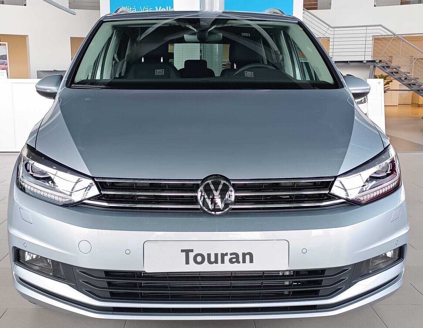 O121O07959_20.webp_Touran People 1,5 TSI EVO2 7DSG 110 kW