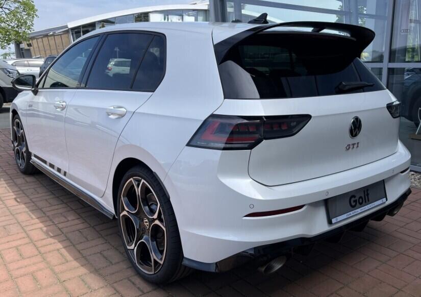 O121O07968_12.webp_Golf GTI Clubsport 2,0 TSI 221 kW 7 DSG