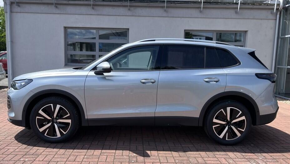 O121O07970_11.webp_Tiguan People 2,0 TDI 110 kW 7 DSG