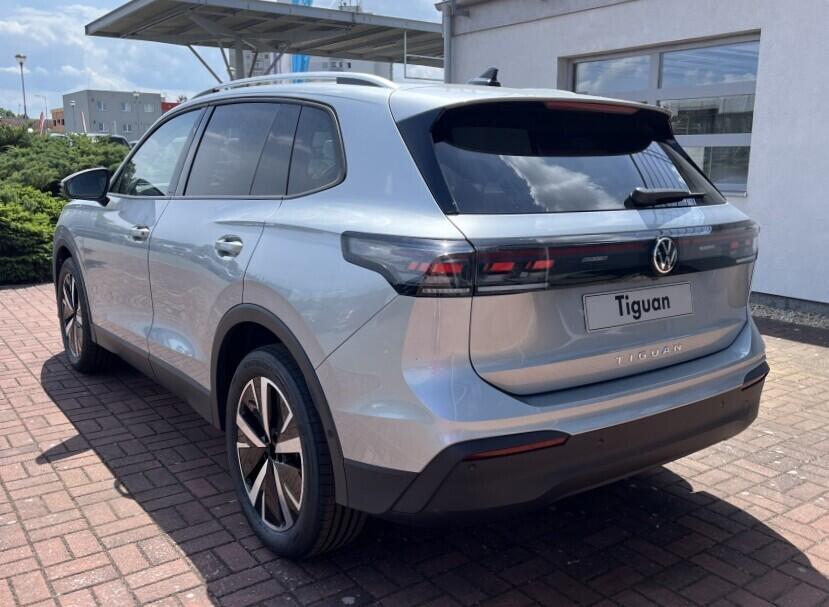O121O07970_12.webp_Tiguan People 2,0 TDI 110 kW 7 DSG