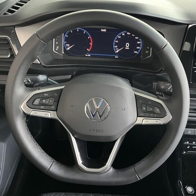 O121O07979_24.webp_T-Cross Love 1,5 TSI 110 kW 7DSG