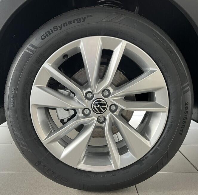 O121O07979_25.webp_T-Cross Love 1,5 TSI 110 kW 7DSG