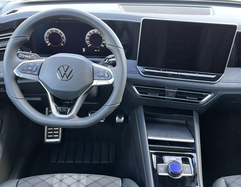 O121O07987_23.webp_Tiguan R-Line People 1,5 eTSI mHEV 110 kW