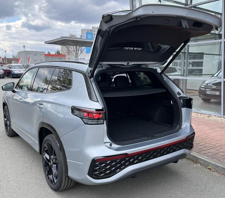 O121O07991_13.webp_Tayron R-Line 1,5 TSI eHybrid 150 kW 6 DSG