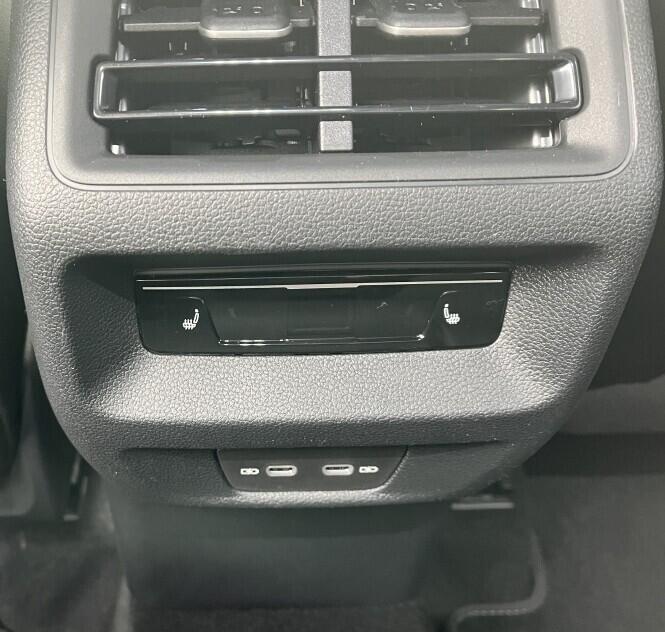 O121O07991_25.webp_Tayron R-Line 1,5 TSI eHybrid 150 kW 6 DSG