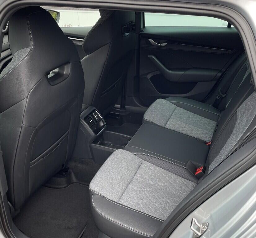 O121S09753_17.webp_Octavia Combi Sportline 2,0 TDI 110 kW