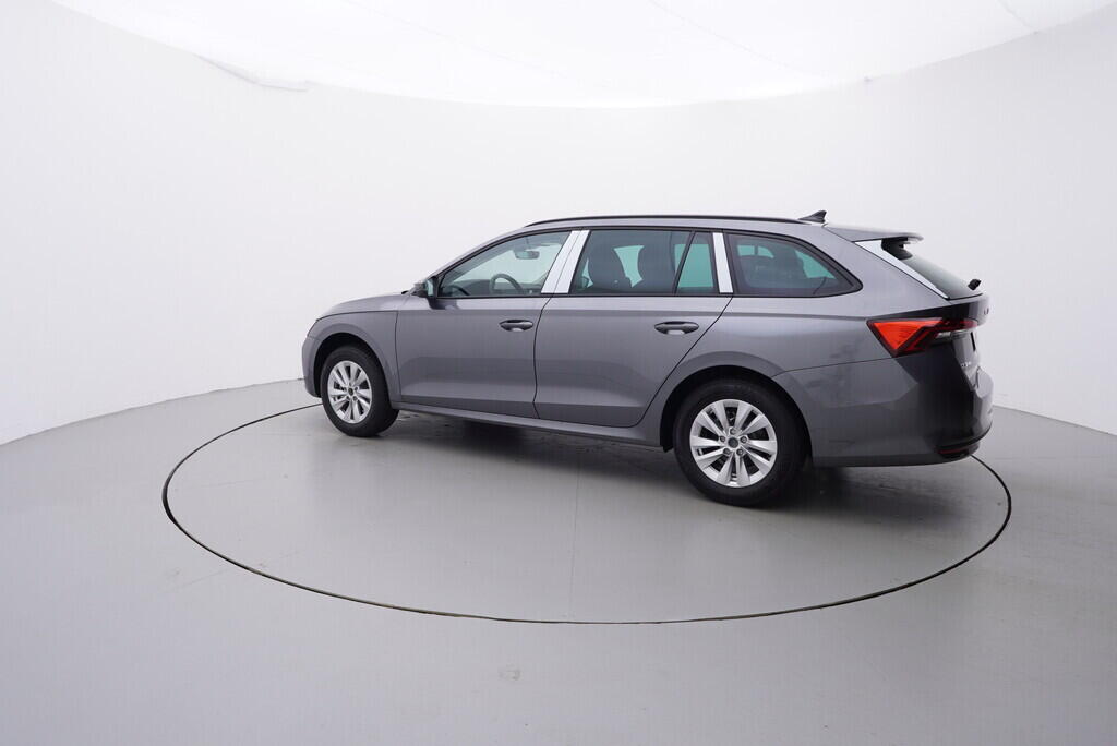 O121S09765_12.webp_Octavia Combi Selection 1,5 TSI m-HEV 110 kW