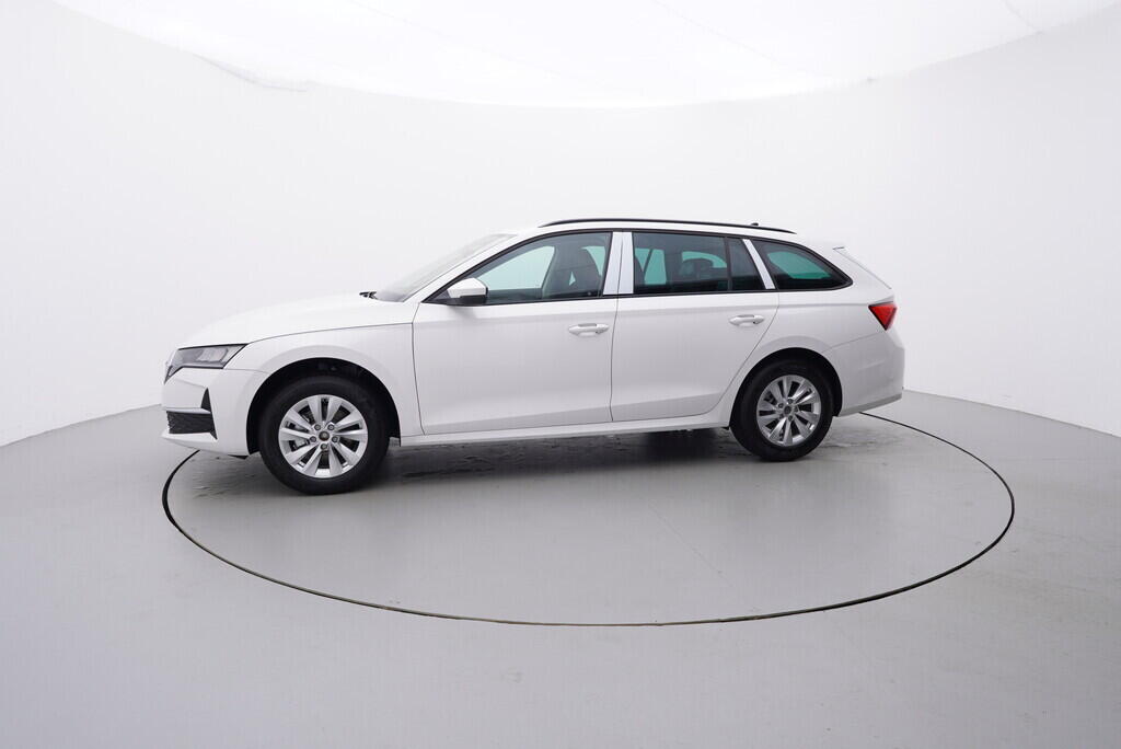 O121S09776_11.webp_Octavia Combi Selection 1,5 TSI 110 kW
