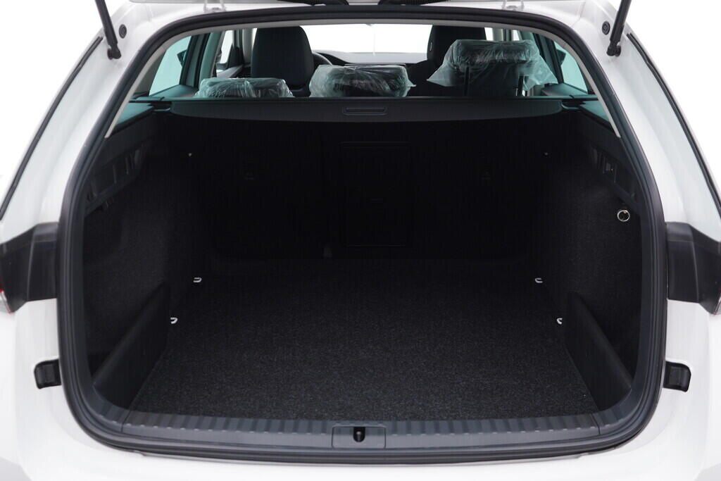O121S09776_21.webp_Octavia Combi Selection 1,5 TSI 110 kW