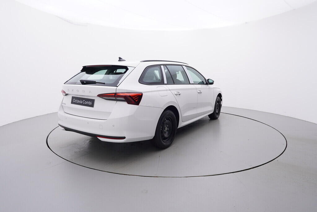 O121S09851_14.webp_OCTAVIA Combi Essence 2,0 TDI 85 kW