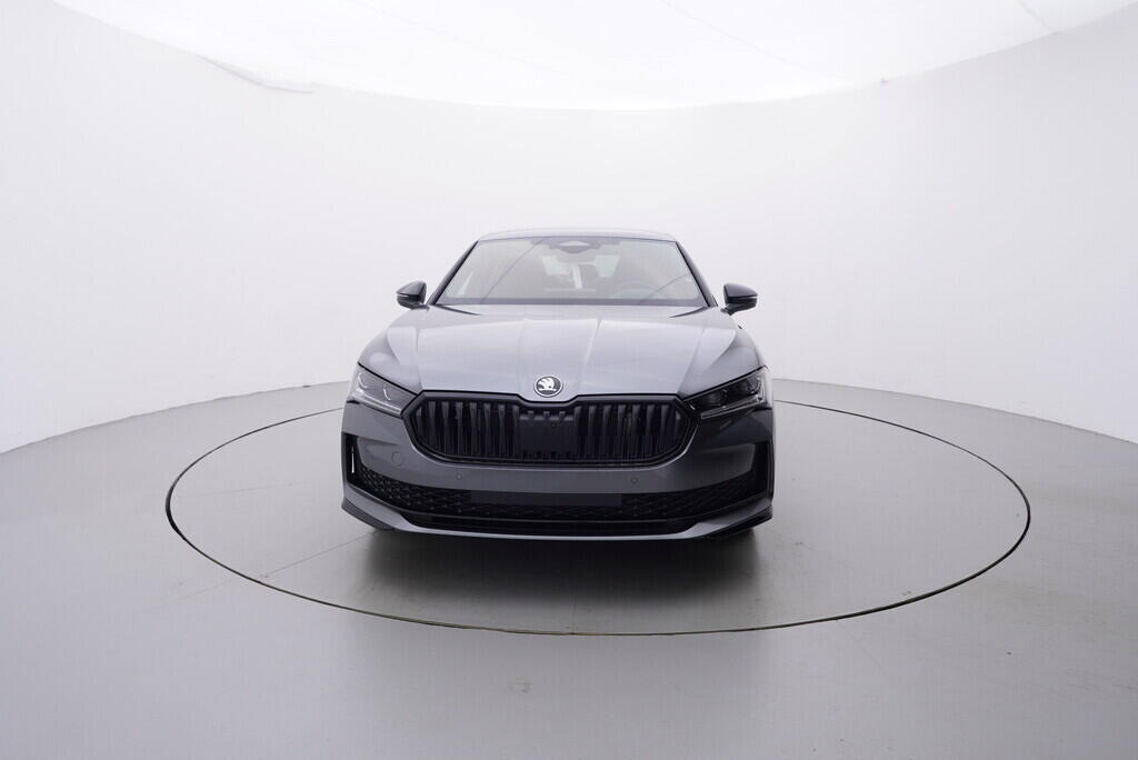 O121S09892_10.webp_Superb Sportline  2,0 TDI 110 kW