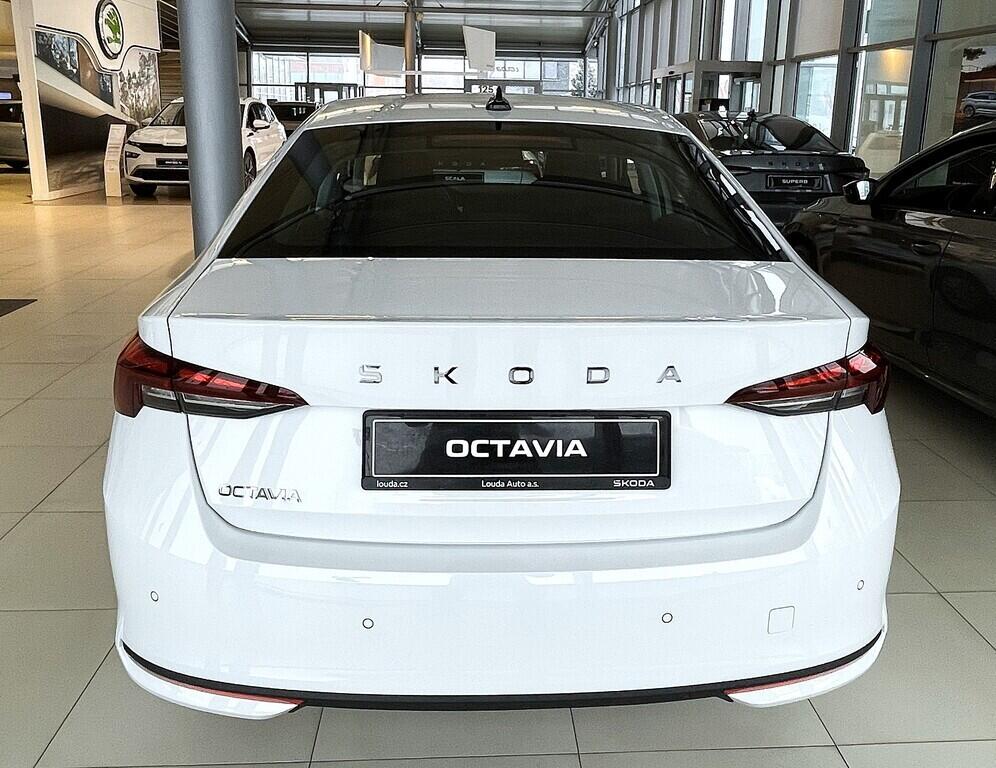 O121S09903_12.webp_Octavia Essence 2,0 TD 110 kW