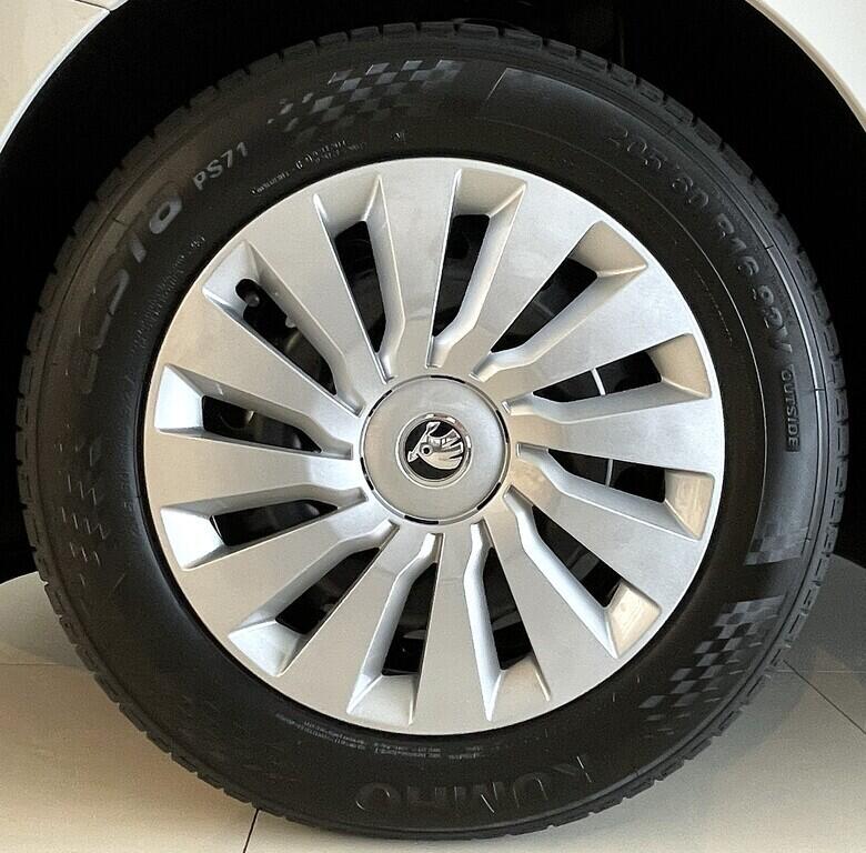 O121S09903_18.webp_Octavia Essence 2,0 TD 110 kW