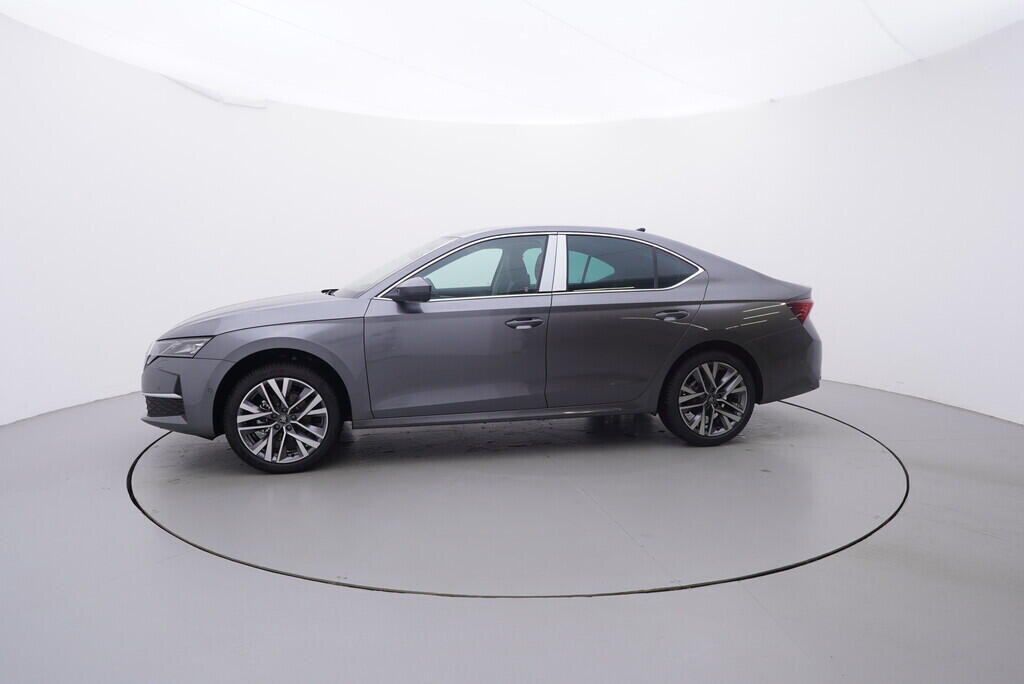 O121S10024_11.webp_Octavia 130 let Premium Selection 1,5 TSI m-HEV 110 kW  