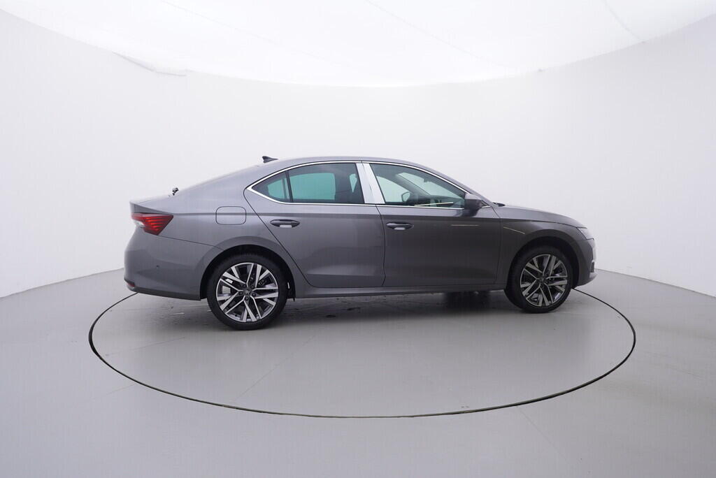 O121S10024_15.webp_Octavia 130 let Premium Selection 1,5 TSI m-HEV 110 kW  