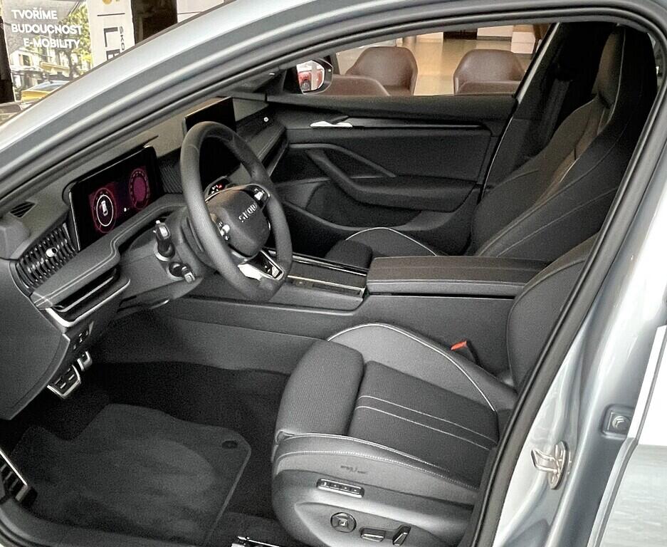 O121S10042_15.webp_Superb IV NZ 2.0 142 kW