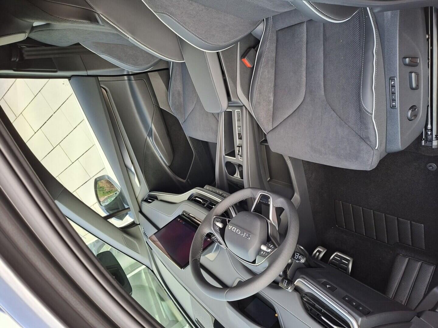 O121S10050_13.webp_Elroq Sportline 85 82 kWh 210 kW