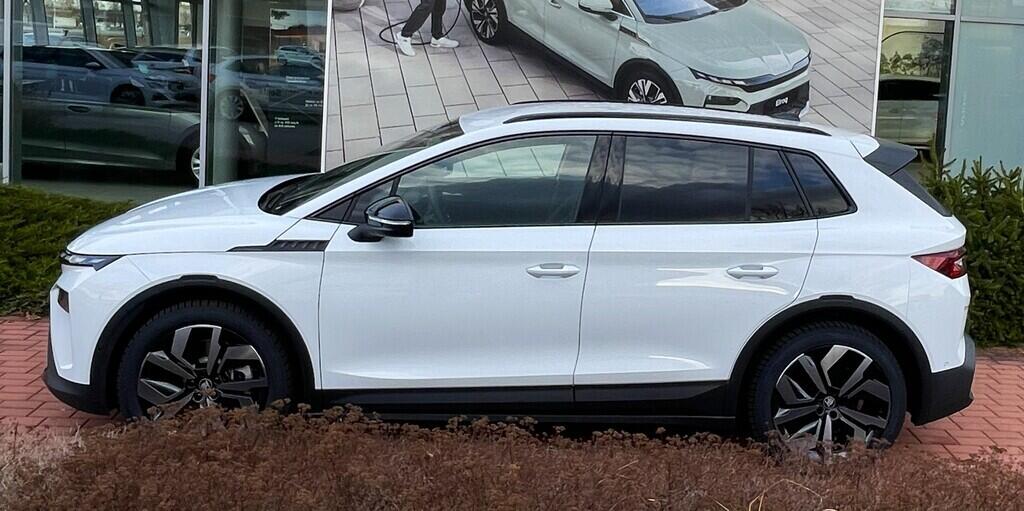 O121S10051_10.webp_Elroq Sportline 85 82 kWh 210 kW