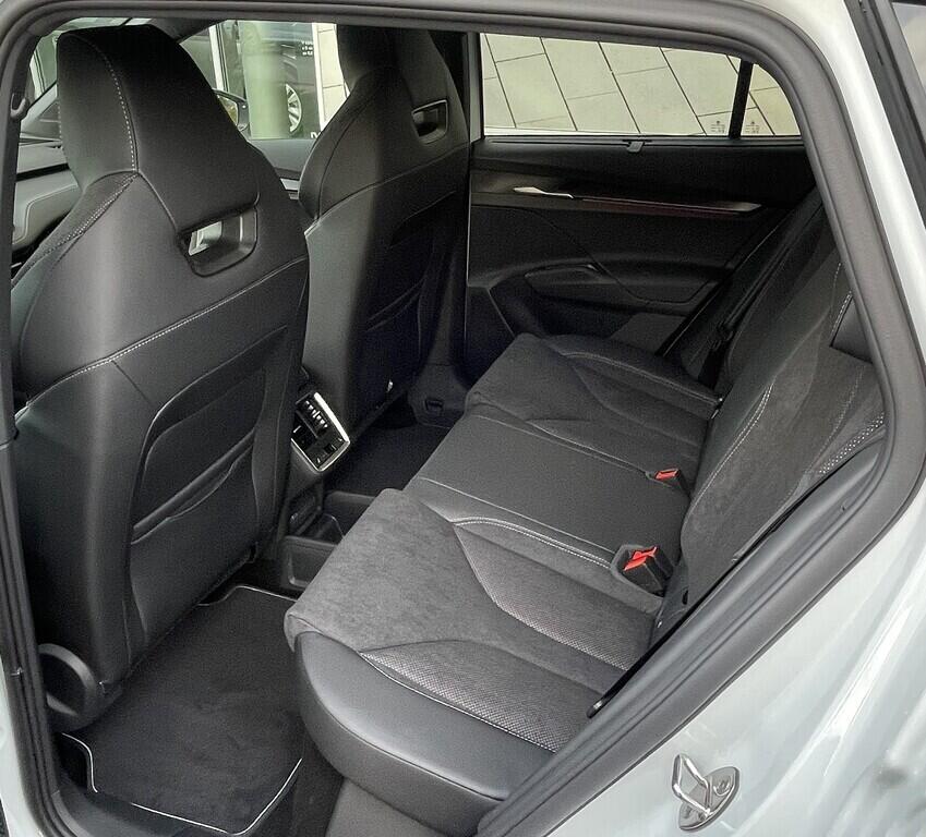 O121S10051_17.webp_Elroq Sportline 85 82 kWh 210 kW