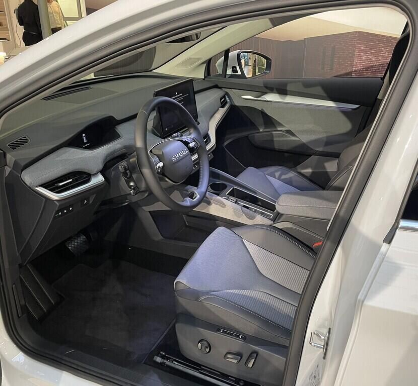 O121S10063_15.webp_Škoda ENYAQ Selection 85 210kW