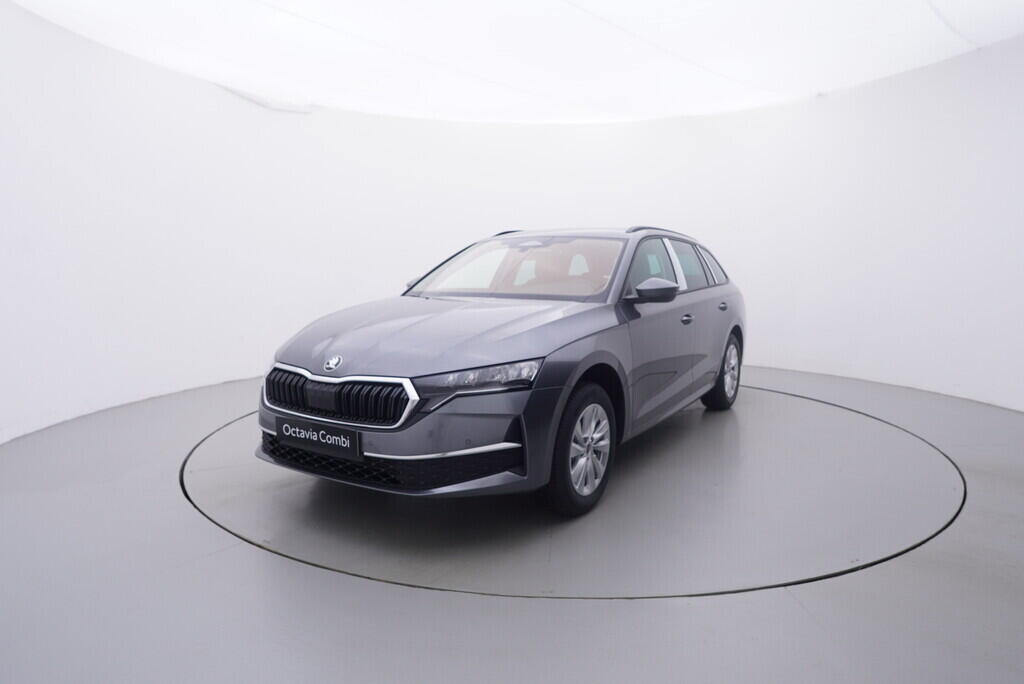 O121S10074_10.webp_OCTAVIA Combi 130 let 1,5 TSI 85 kW