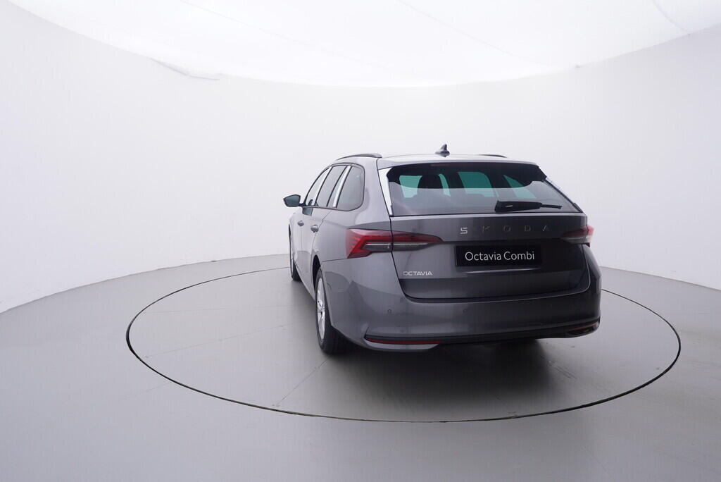 O121S10074_13.webp_OCTAVIA Combi 130 let 1,5 TSI 85 kW