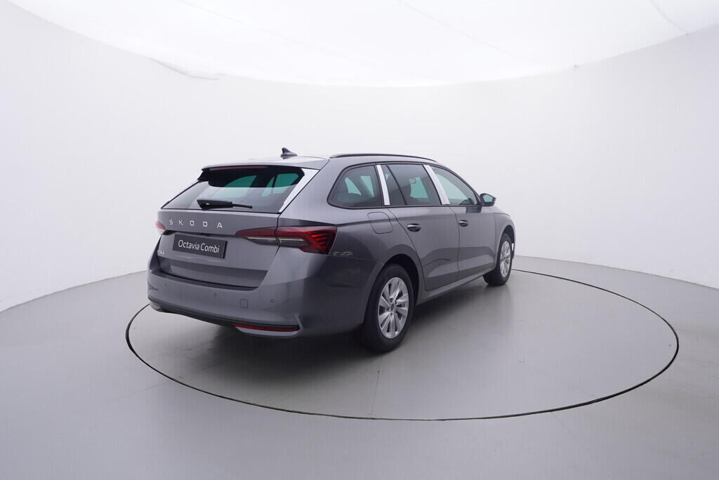 O121S10074_14.webp_OCTAVIA Combi 130 let 1,5 TSI 85 kW