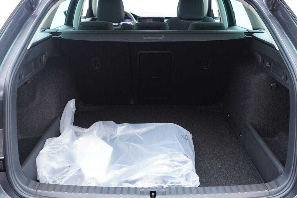 O121S10074_20.webp_OCTAVIA Combi 130 let 1,5 TSI 85 kW