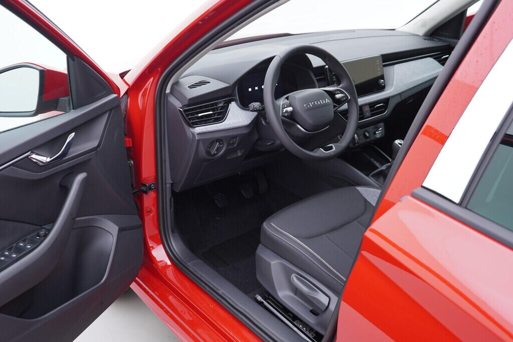 O121S10078_18.webp_Kamiq 13 let Selection 1,0 70 kW