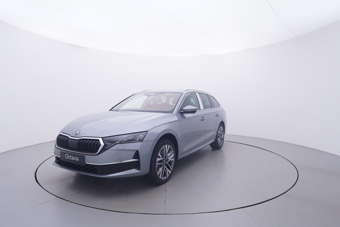 O121S10100_10.webp_Octavia Combi Selection 1,5 TSI 110 kW