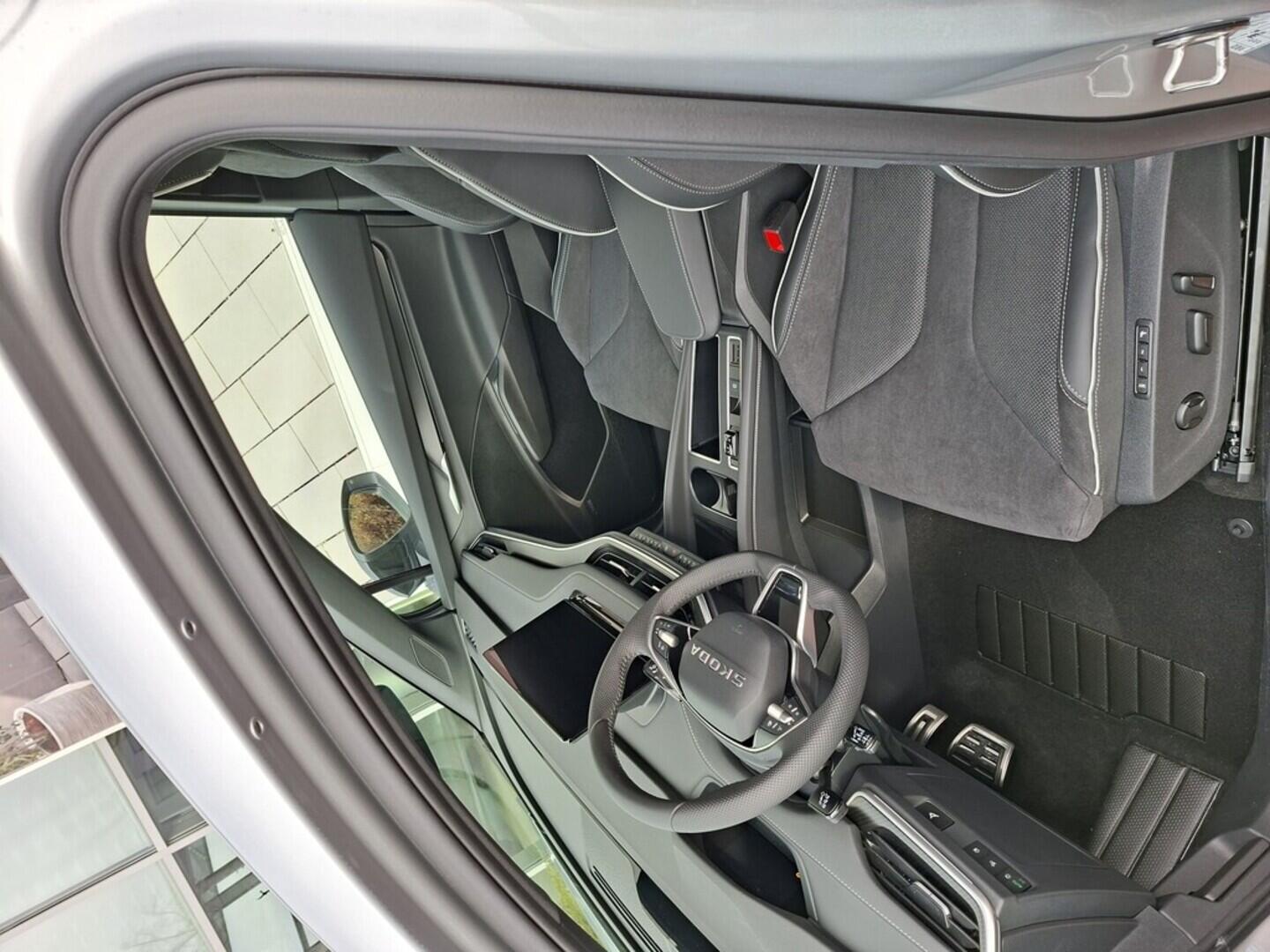 O121S10114_13.webp_Enyaq Sportline 82 kWh 210 kW