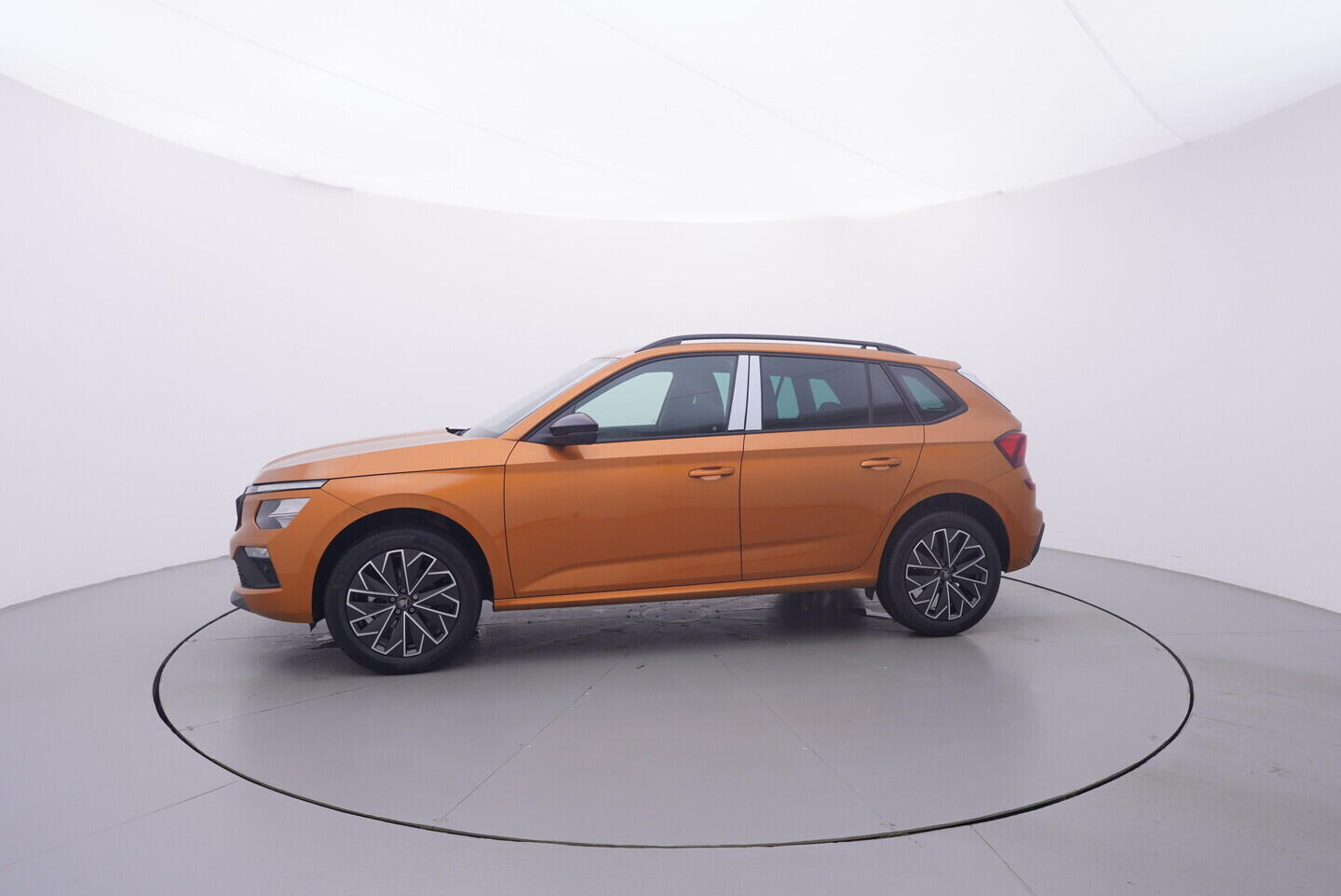 O121S10308_11.webp_Kamiq Dynamic 1,0 TSI 85 kW 7-stup. automat.