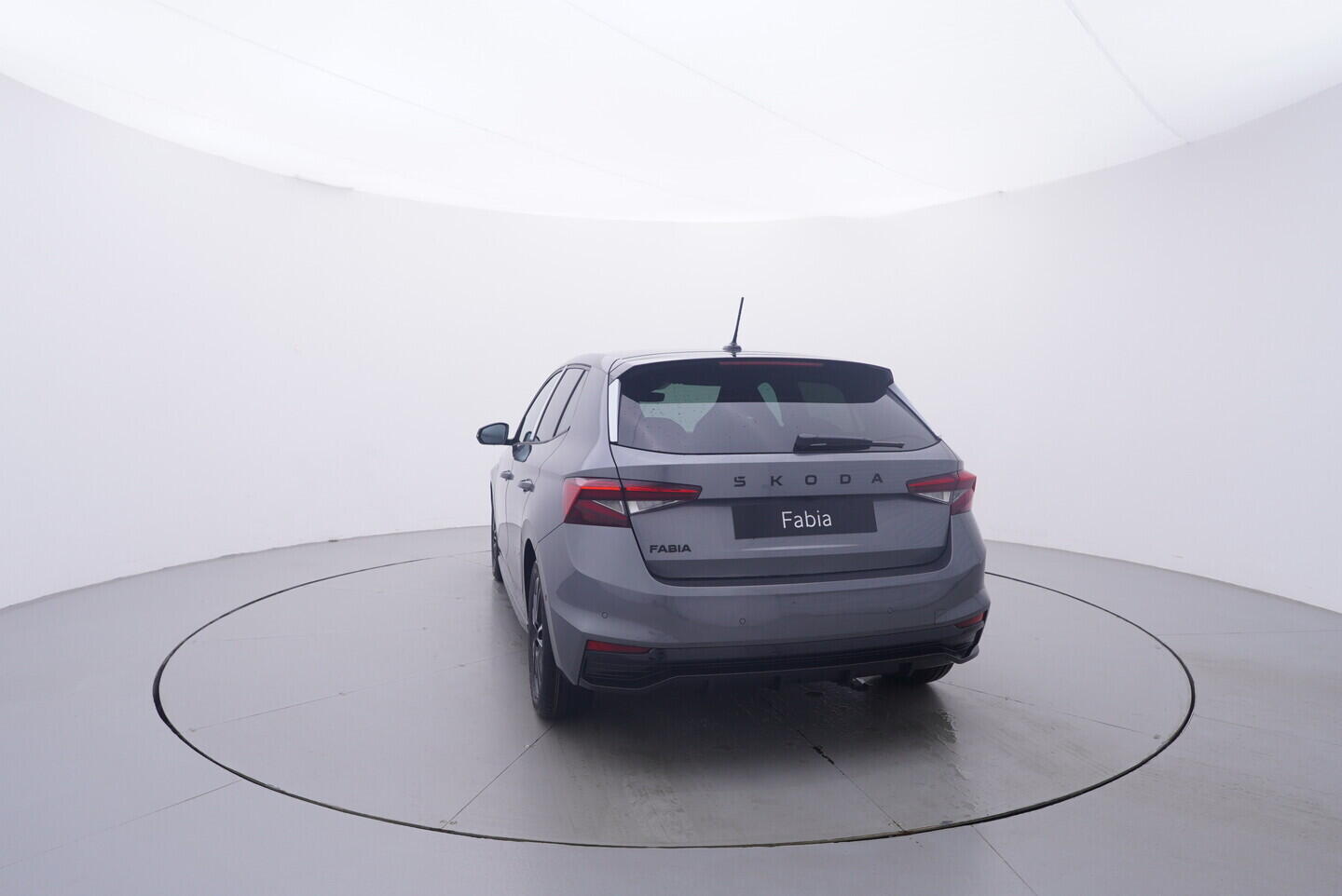 O121S10317_13.webp_Fabia Monte Carlo 1,0 TSI 85 kW 6-stup. mech.