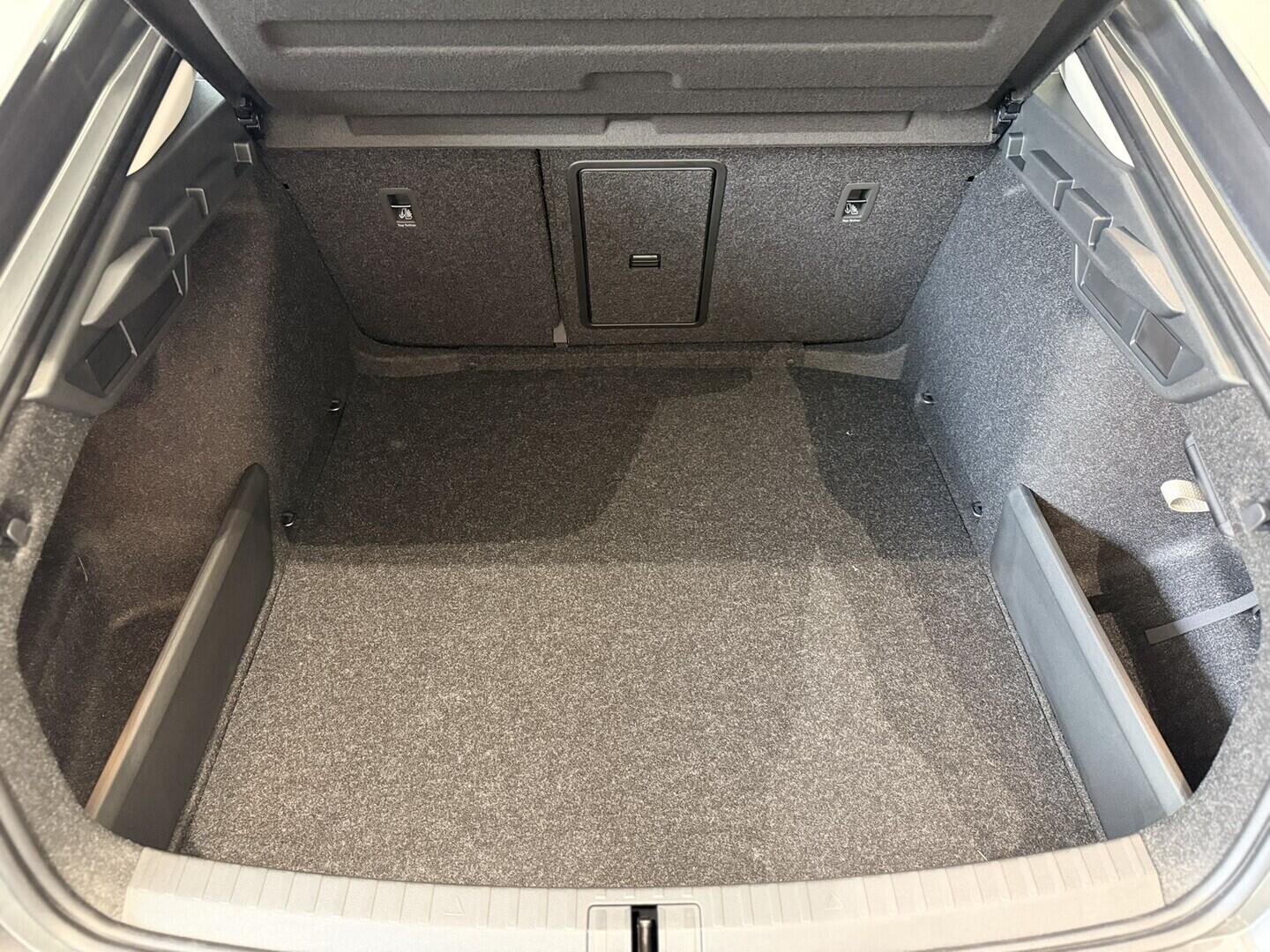 O121S10426_17.webp_Octavia Selection 1.5 TSI 85 kW DSG