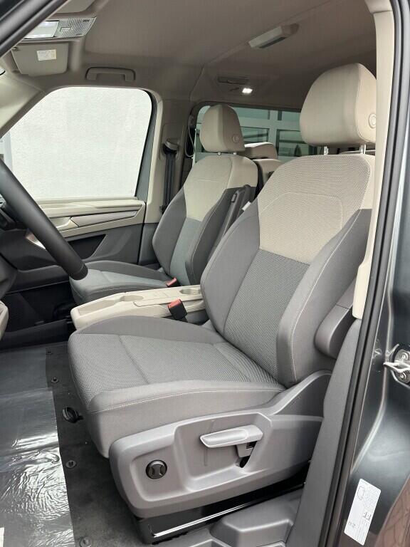 O121U02061_22.webp_Akční Multivan Life 1,5 TSI PHEV 130 kW 6 DSG Plug-in hybrid