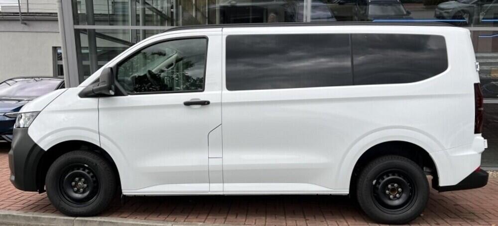 O121U02069_12.webp_Entry Transporter Kombi 2.0 TDI KR 81 kW