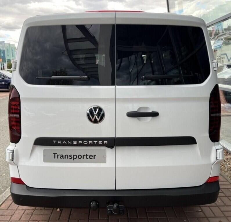O121U02069_18.webp_Entry Transporter Kombi 2.0 TDI KR 81 kW