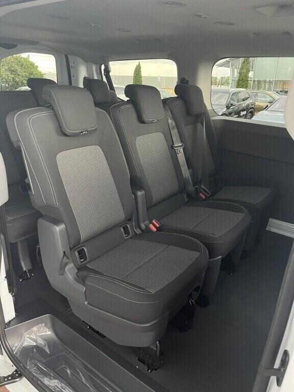 O121U02069_29.webp_Entry Transporter Kombi 2.0 TDI KR 81 kW