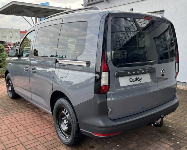 O121U02079_13.webp_Akční Caddy 1,5 TSI 85 kW