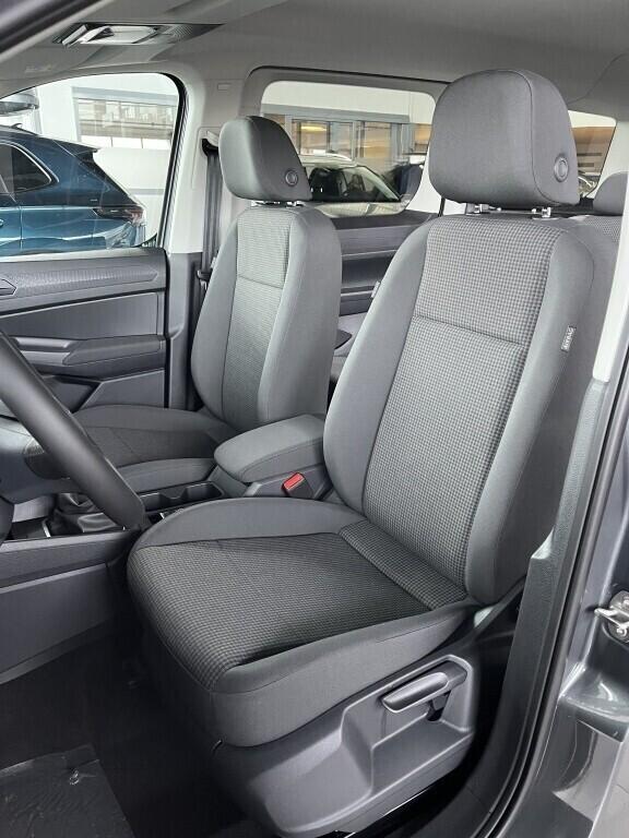 O121U02081_21.webp_Akční Caddy Maxi 1,5 TSI 85 kW 6 G