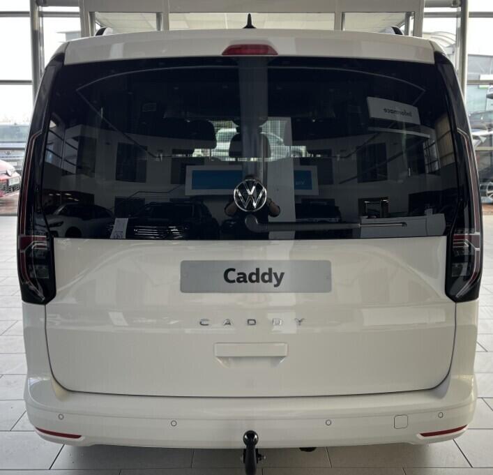 O121U02082_15.webp_Akční Caddy Maxi 1,5 TSI 7DSG 84 kW