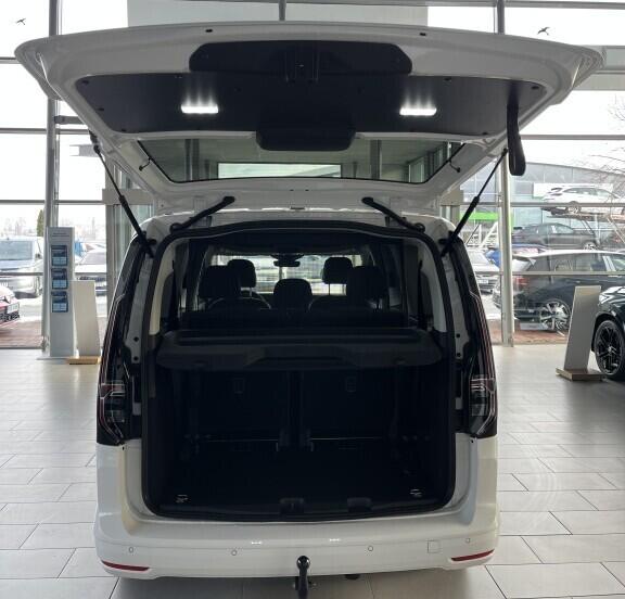 O121U02082_16.webp_Akční Caddy Maxi 1,5 TSI 7DSG 84 kW