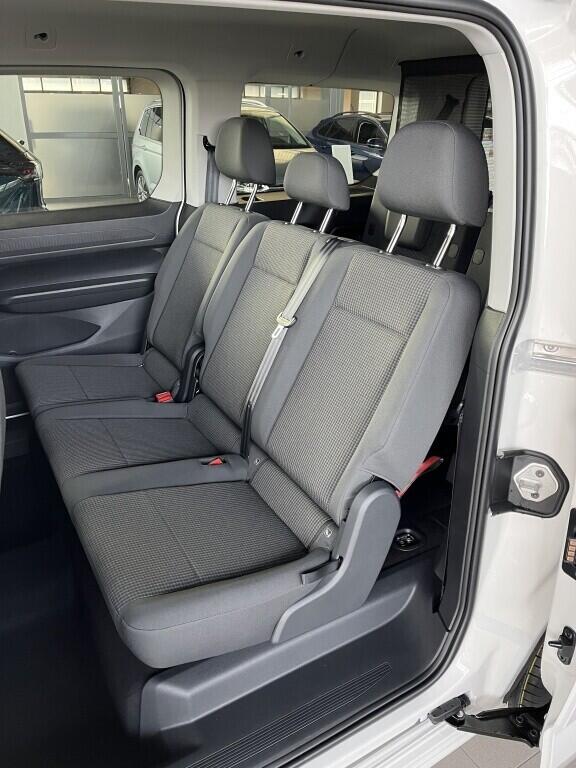 O121U02082_22.webp_Akční Caddy Maxi 1,5 TSI 7DSG 84 kW