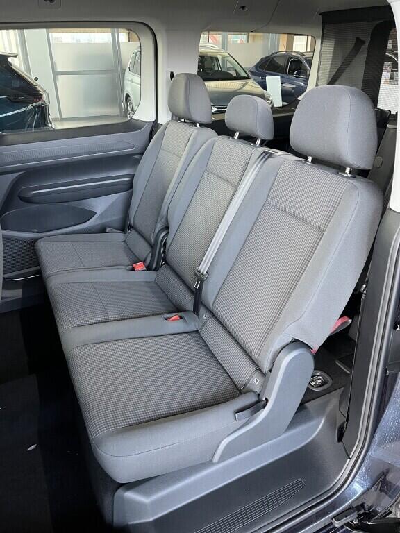 O121U02093_22.webp_Akční Caddy Maxi 2,0 TDI 75 kW 6 G