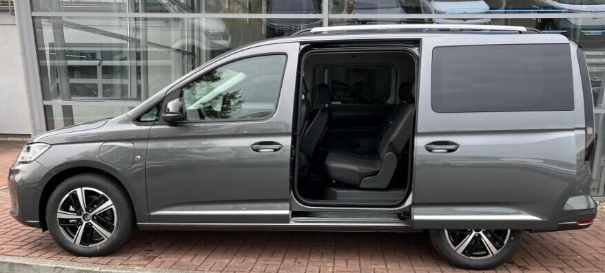 O121U02124_12.webp_Akční Caddy Maxi Style 1,5 TSI PHEV Plug-in hybrid 84 kW 6 DSG